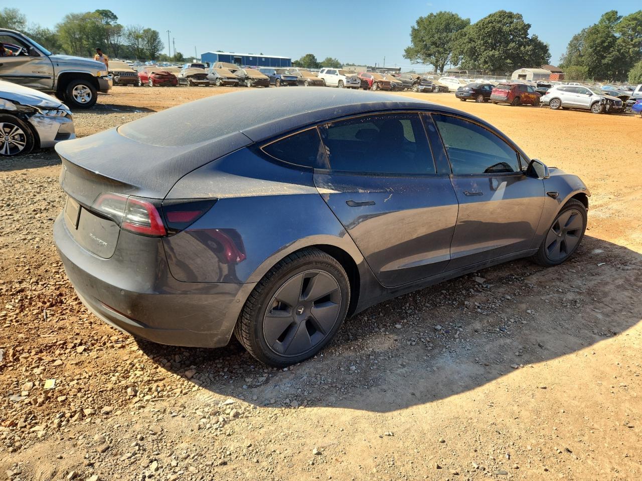 2022 Tesla Model 3 - Фото 3