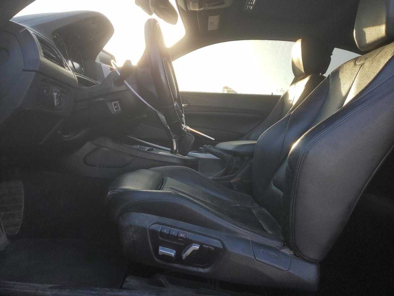 2018 BMW 230Xi - Фото 7