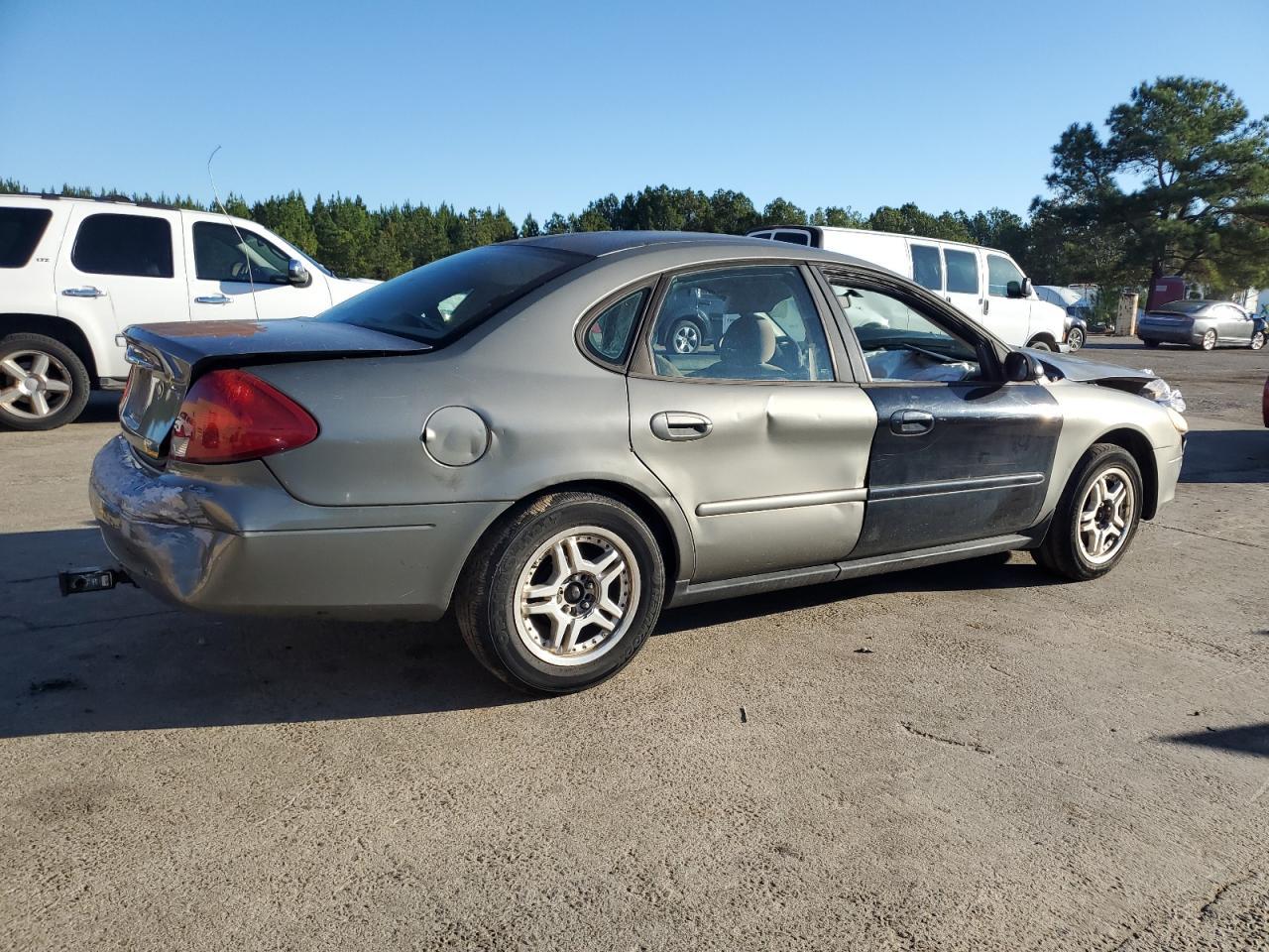 2002 Ford Taurus Ses - Image 3