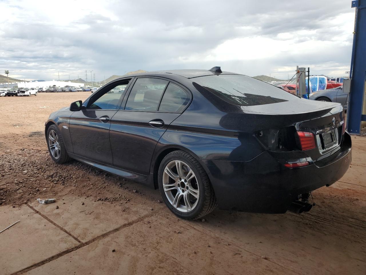 2013 BMW 528 Xi - Фото 2