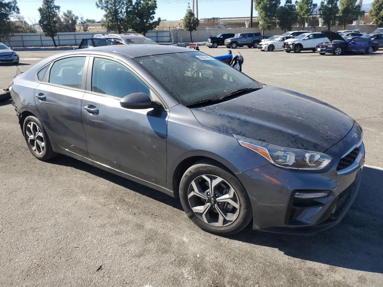 2021 Kia Forte Fe - Фото 4