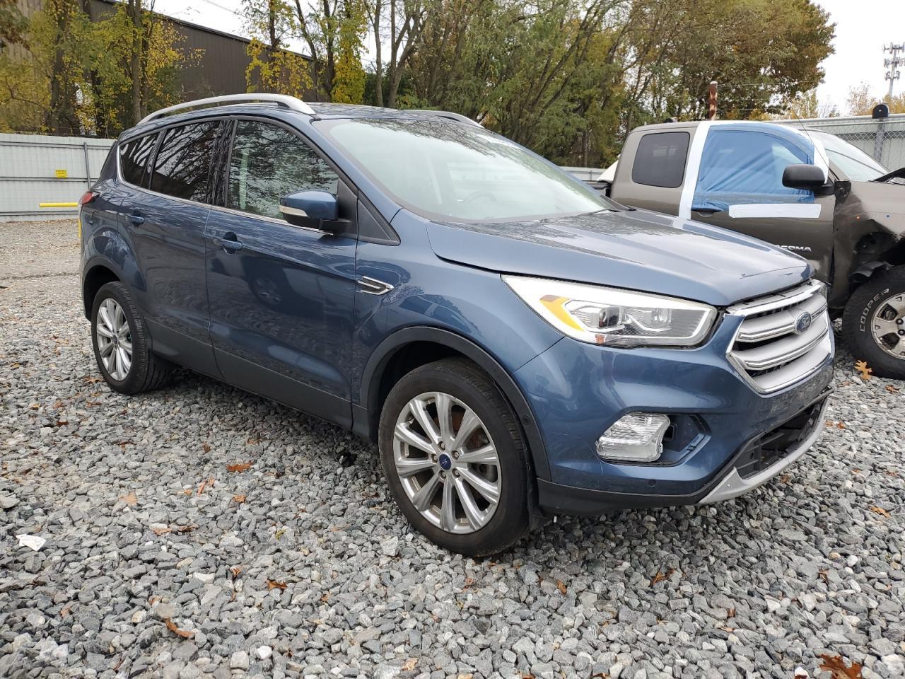 2018 Ford Escape Titanium - Фото 4