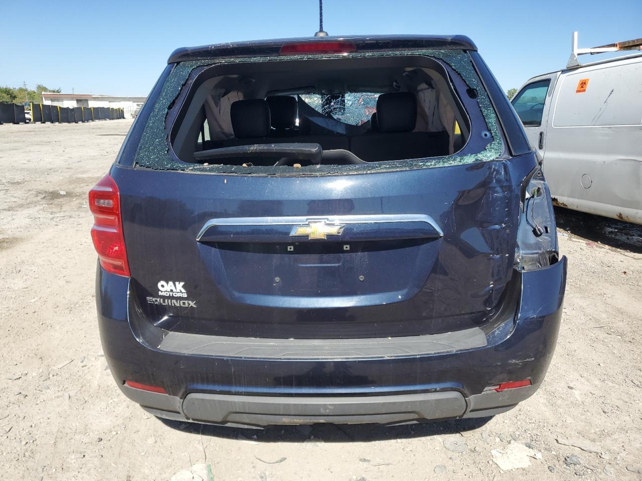 2017 Chevrolet Equinox Ls - Image 6