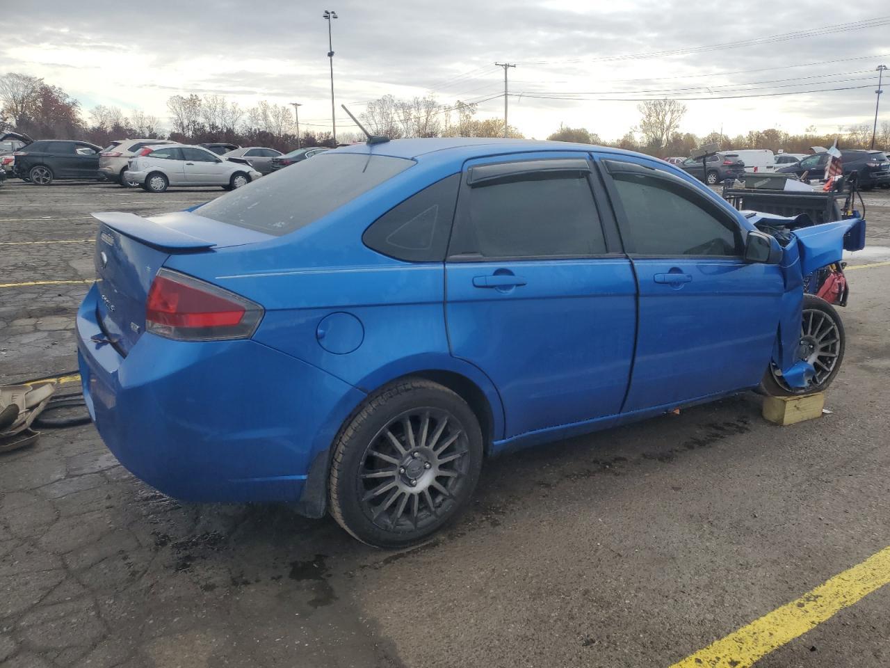 2011 Ford Focus Ses - Фото 3