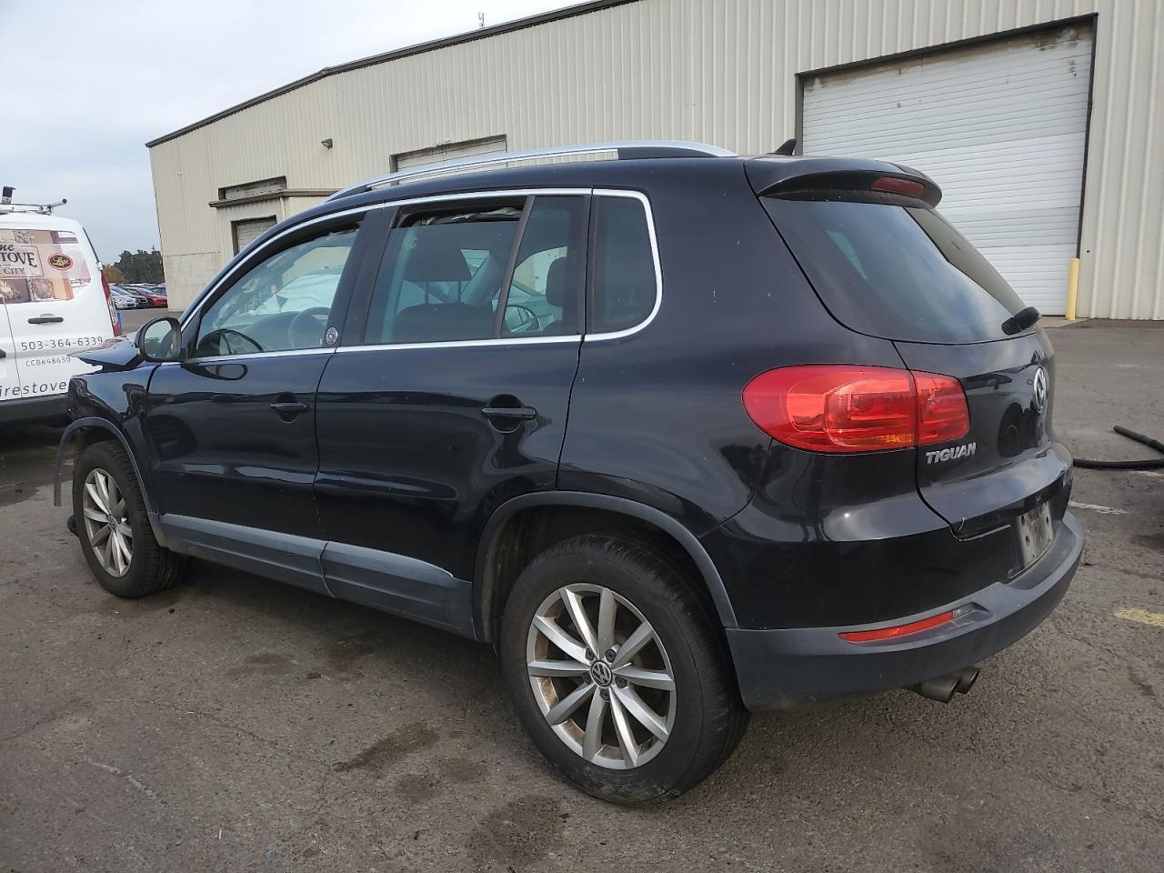 2017 Volkswagen Tiguan Wolfsburg - Image 2