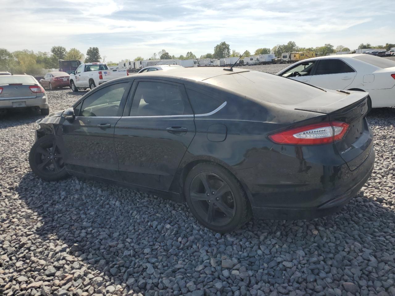 2016 Ford Fusion Se - Фото 2