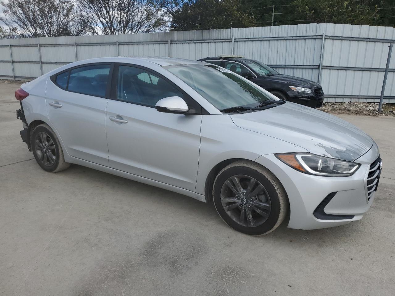 2018 Hyundai Elantra Sel - Image 4