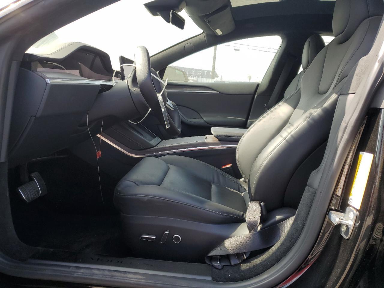 2022 Tesla Model S - Image 7