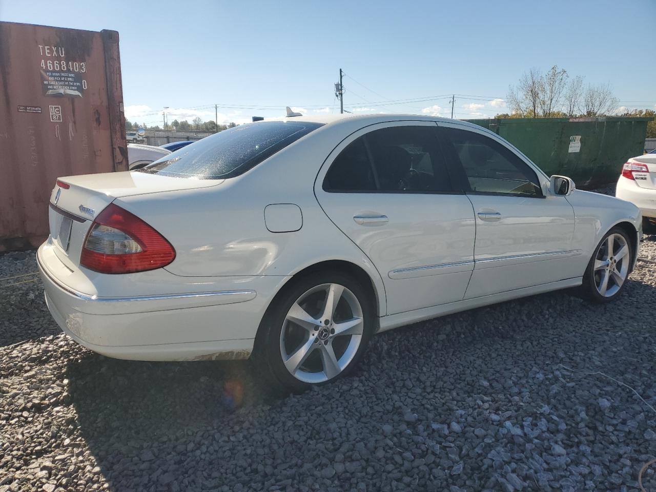 2009 Mercedes-Benz E 350 4Matic - Image 3