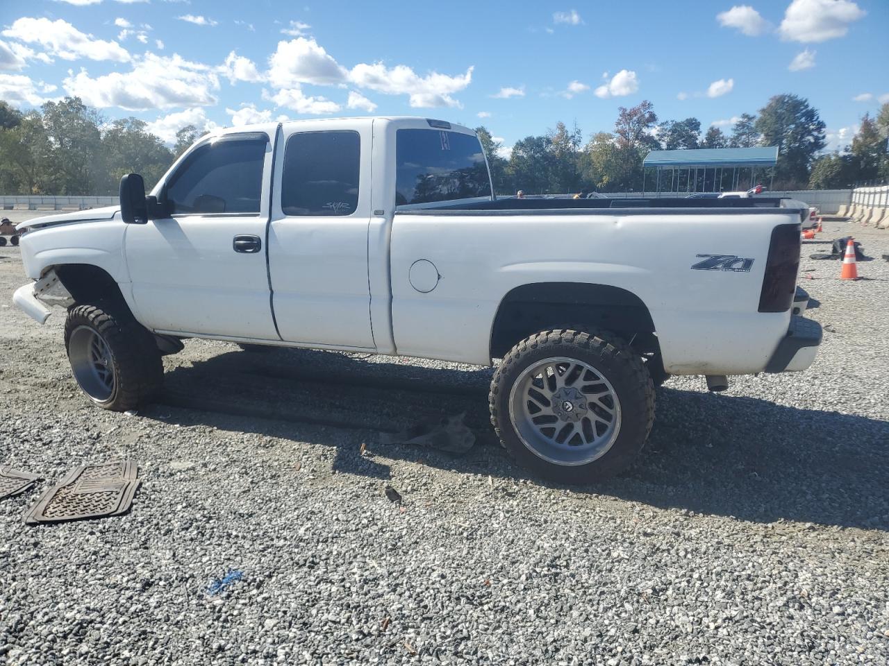 2003 Chevrolet Silverado K1500 - Фото 2
