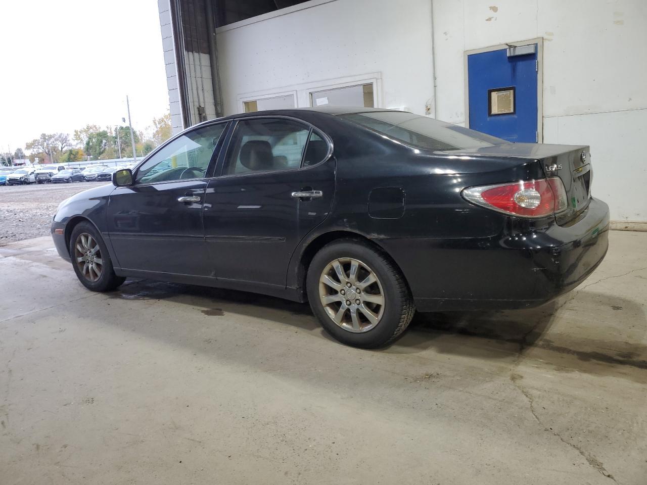 2002 Lexus Es 300 - Image 2