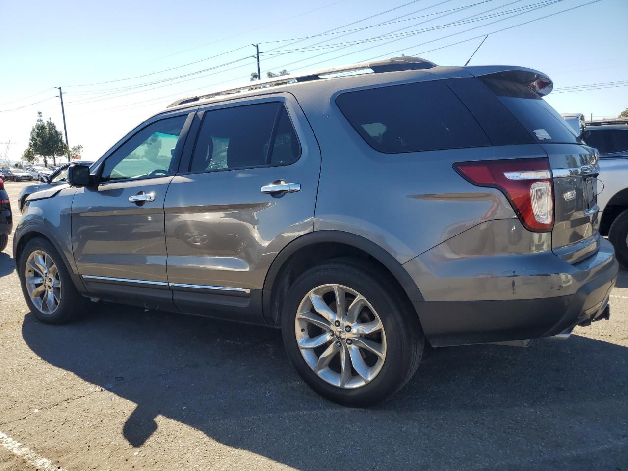 2011 Ford Explorer Xlt - Фото 2