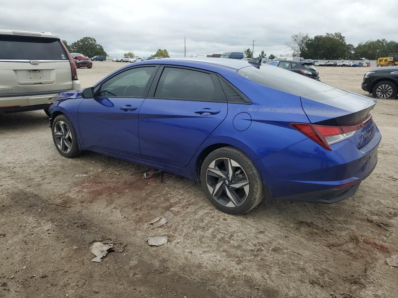 2023 Hyundai Elantra Sel - Image 2