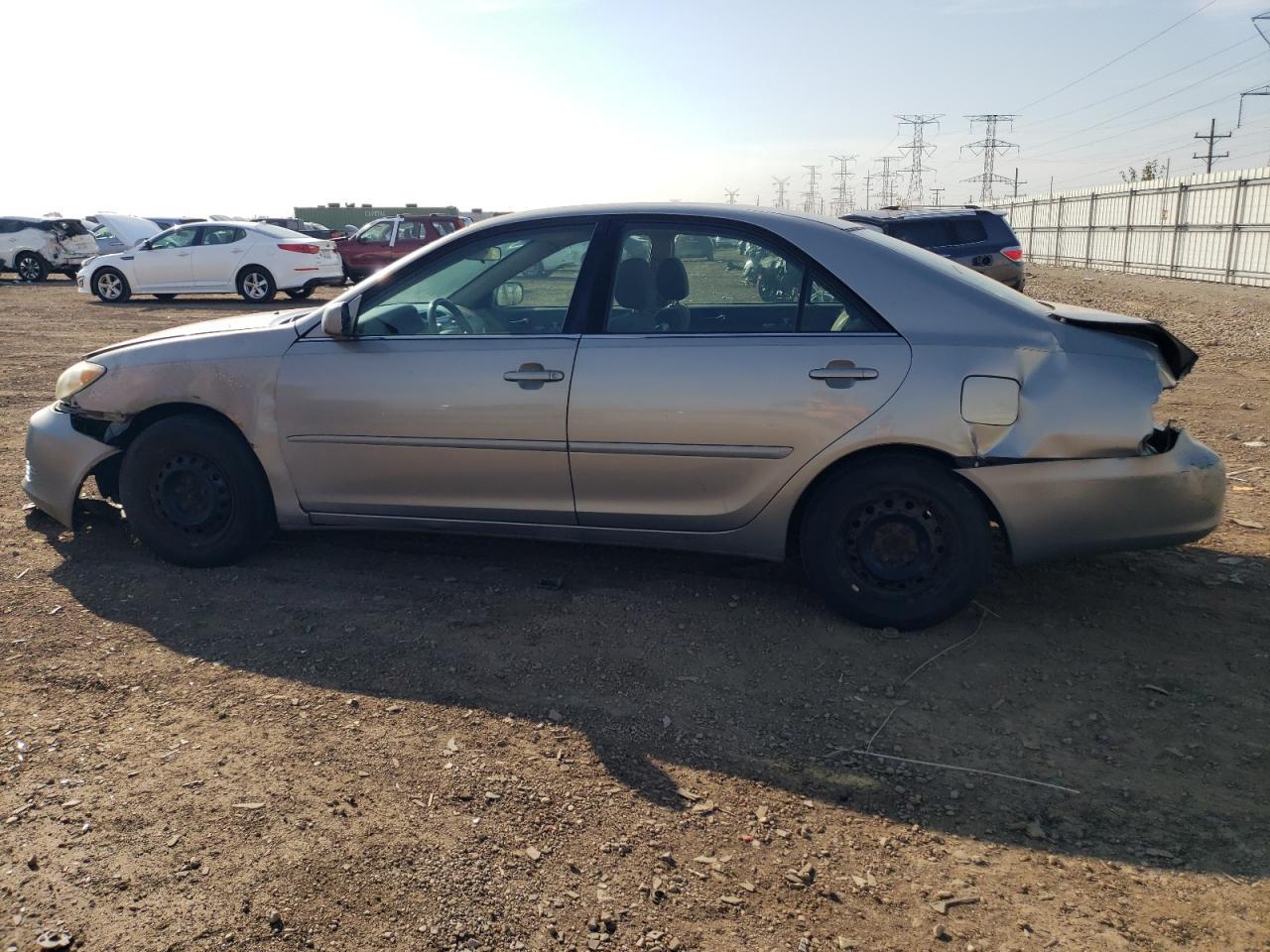 2005 Toyota Camry Le - Фото 2