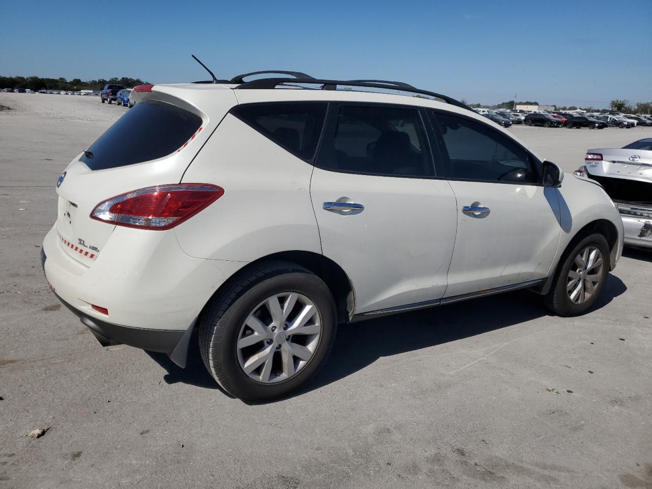2012 Nissan Murano S - Image 3