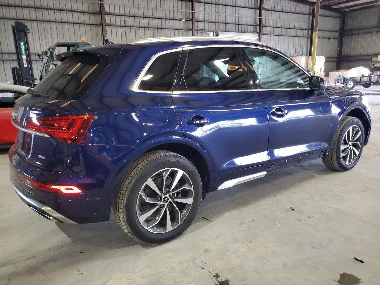 2023 Audi Q5 Premium Plus 45 - Фото 3