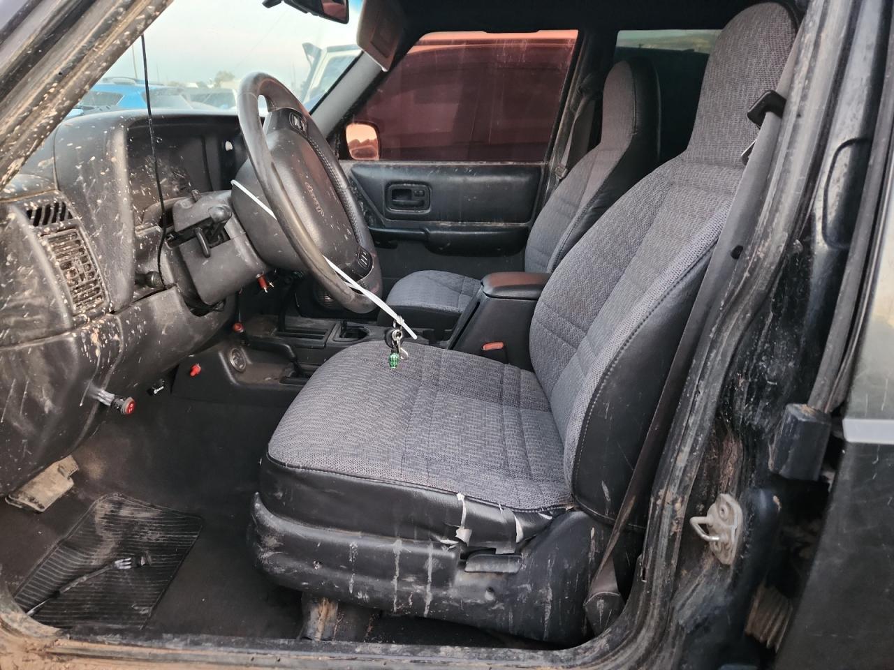 1999 Jeep Cherokee Sport - Фото 7