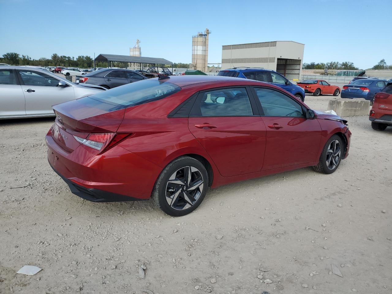 2023 Hyundai Elantra Sel - Фото 3