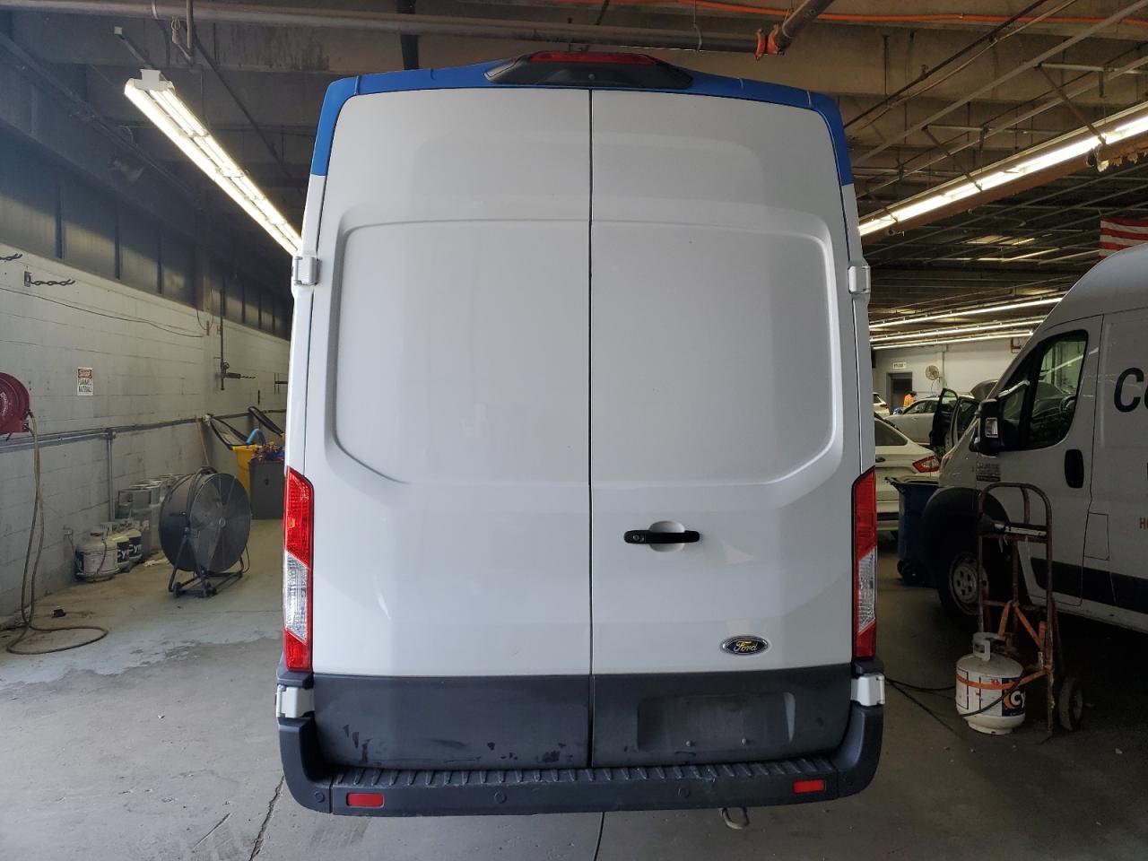 2022 Ford Transit T-350 - Image 6