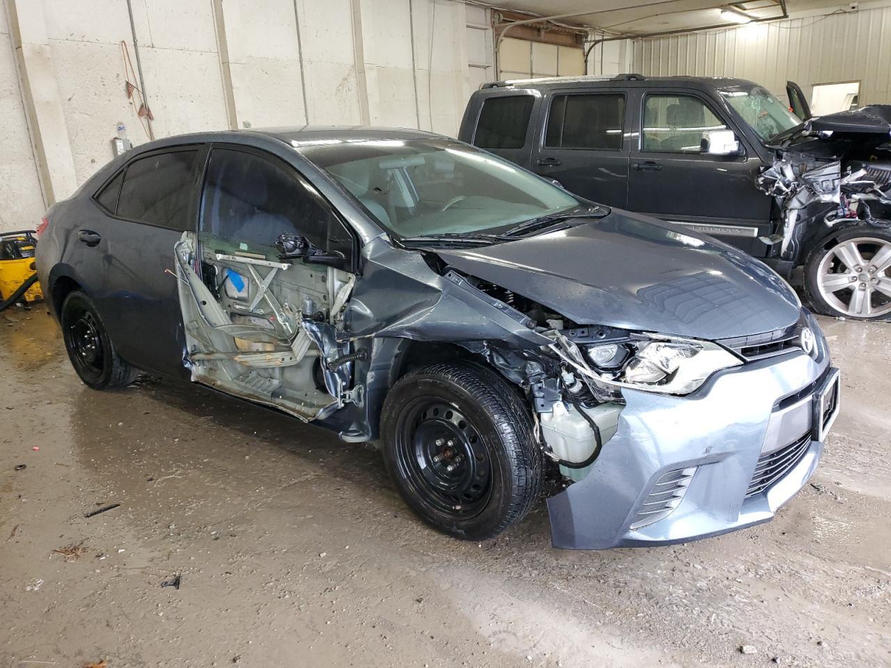 2015 Toyota Corolla L - Фото 4