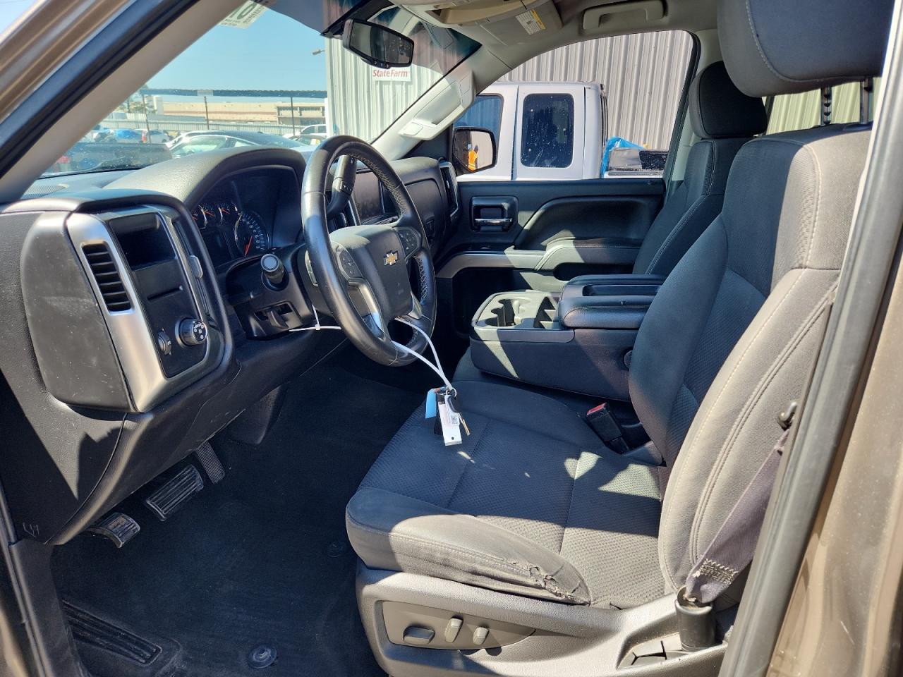 2015 Chevrolet Silverado - Image 7
