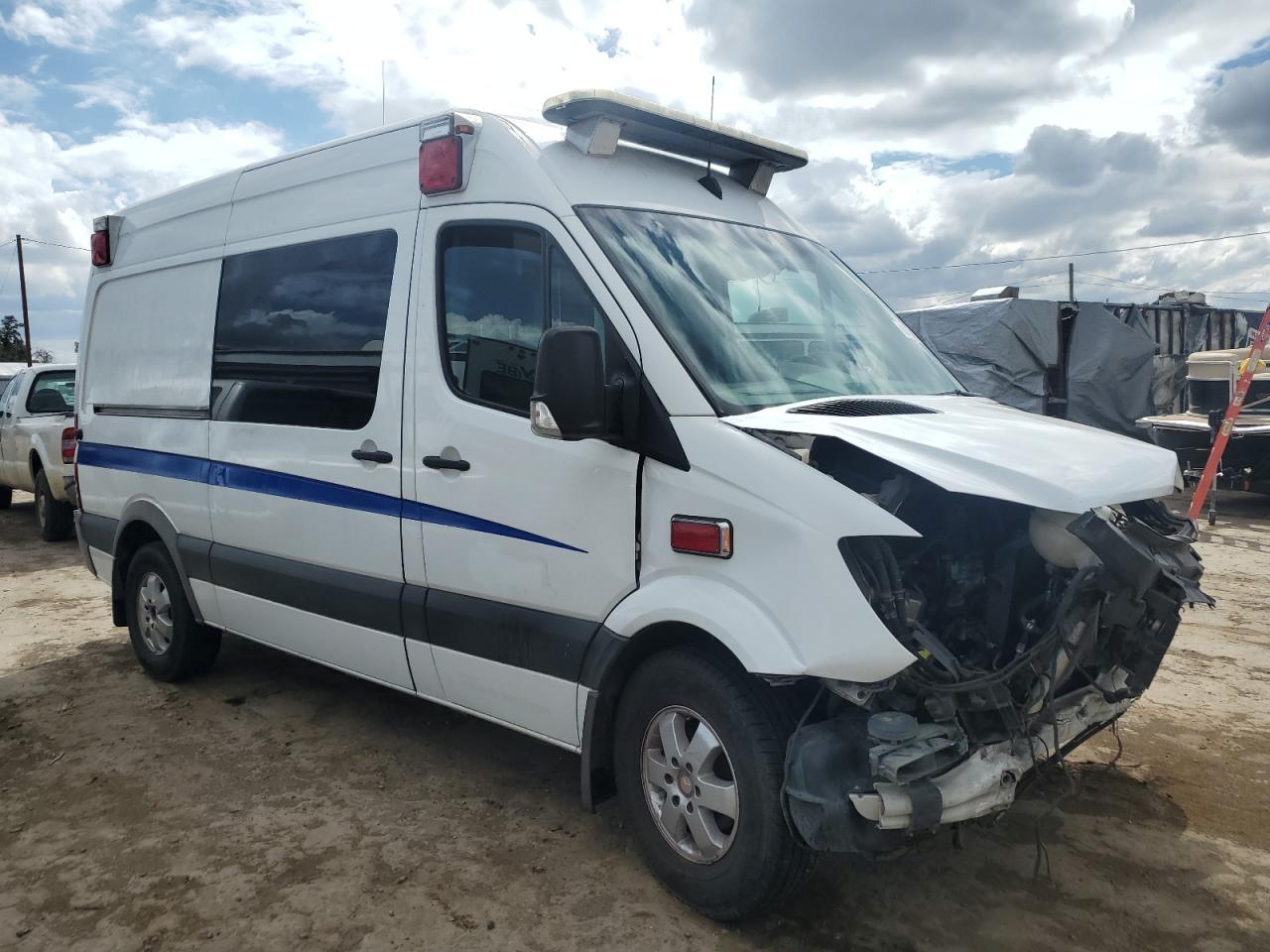 2017 Mercedes-Benz Sprinter 2500 - Фото 4