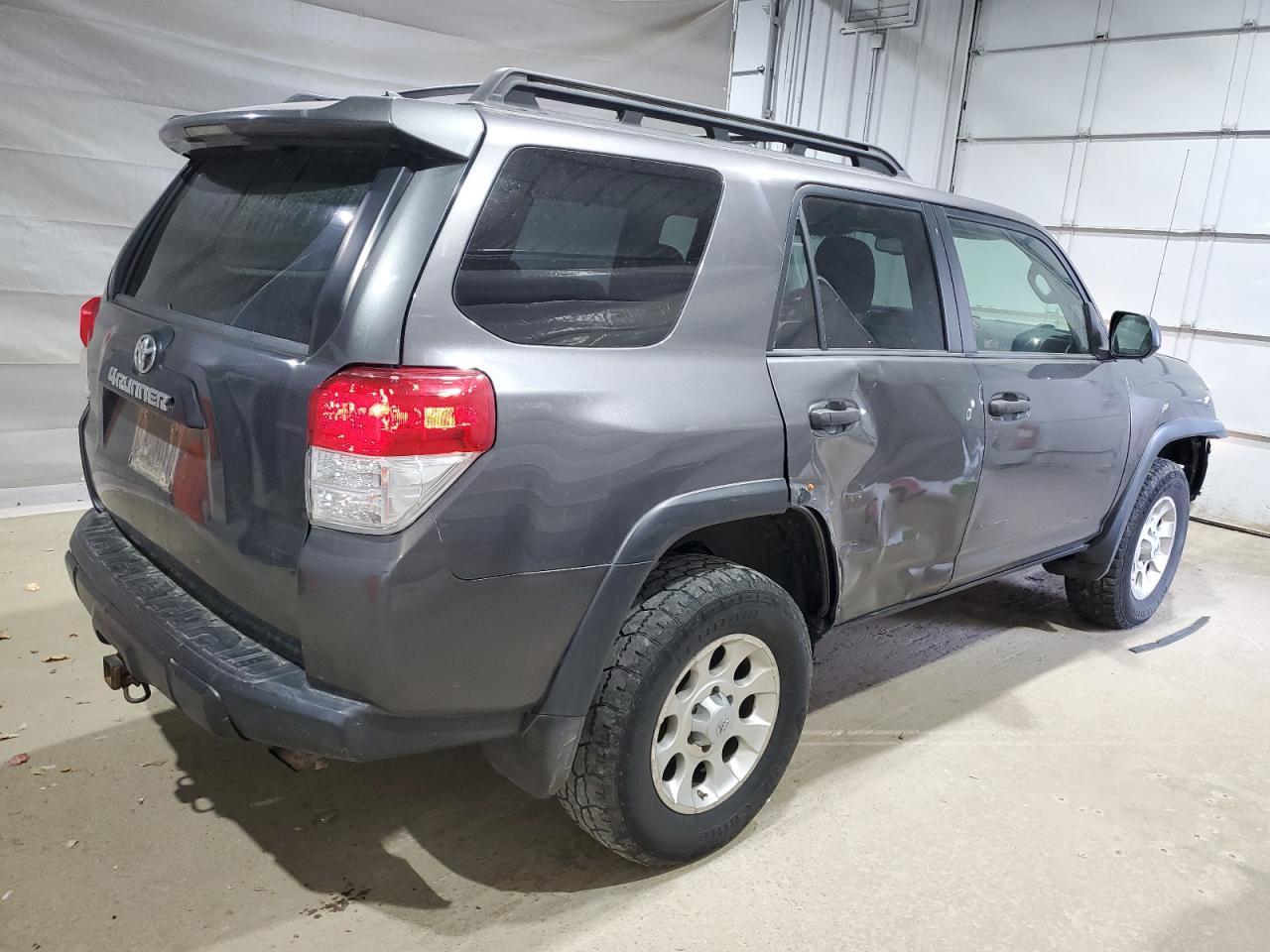 2010 Toyota 4Runner Sr5 - Фото 3