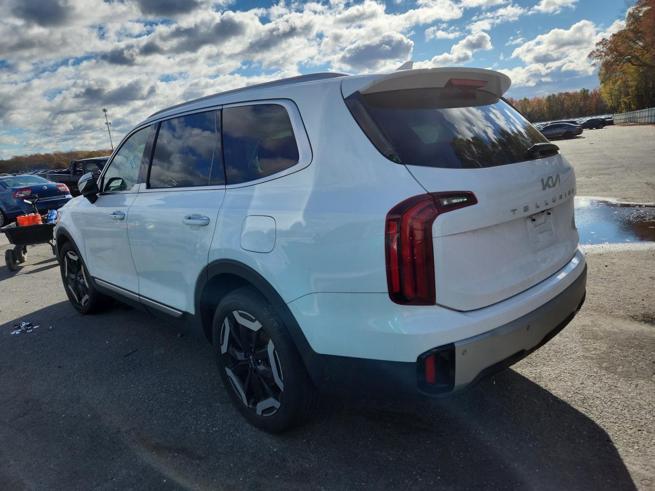 2023 Kia Telluride S - Фото 2