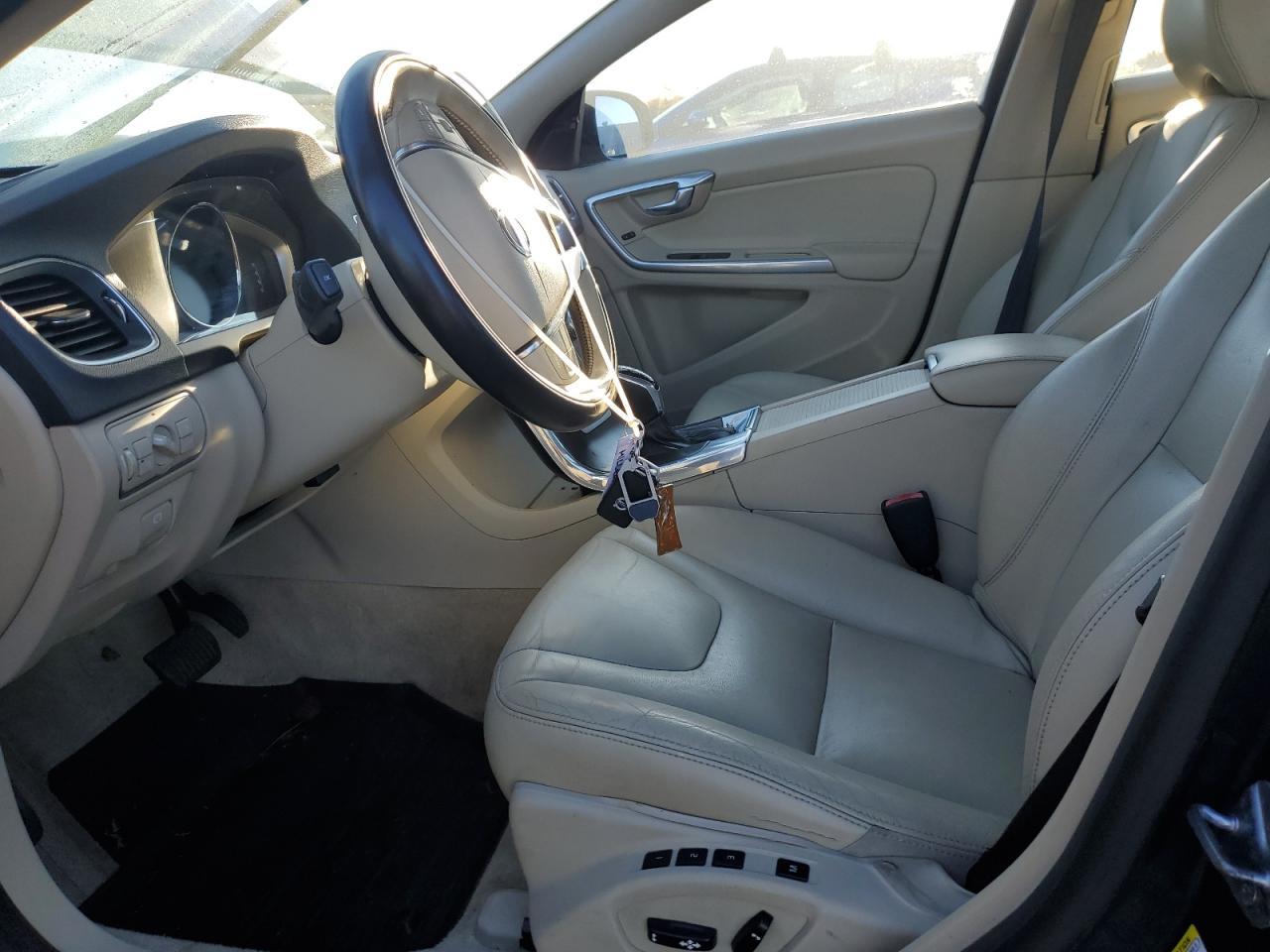 2015 Volvo S60 Premier - Фото 7