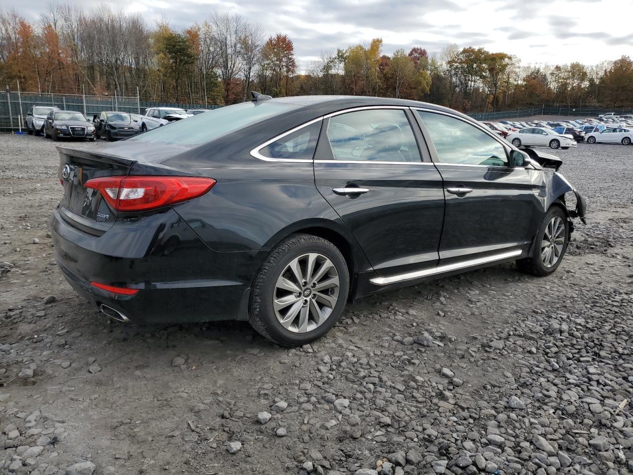 2017 Hyundai Sonata Sport - Image 3