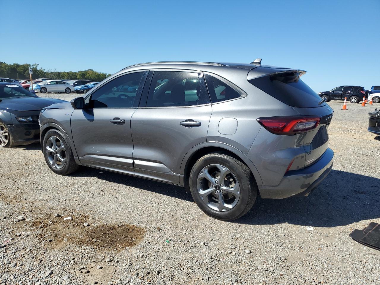 2023 Ford Escape St Line - Image 2