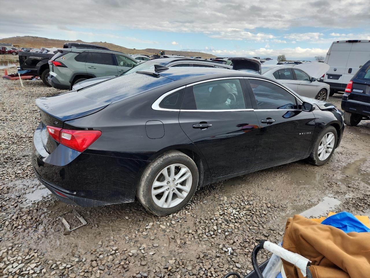 2017 Chevrolet Malibu Lt - Image 3