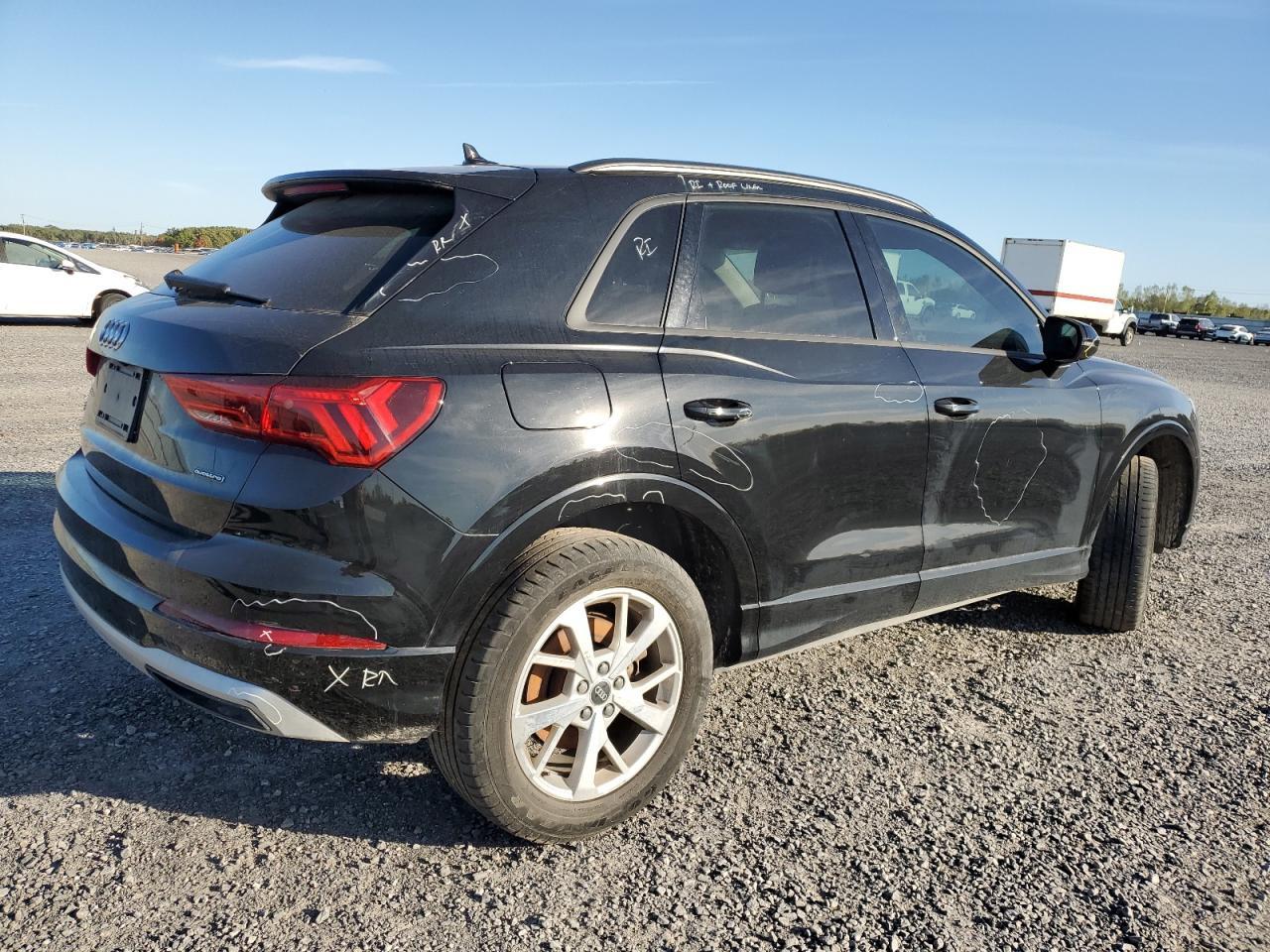 2022 Audi Q3 Komfort 45 - Фото 3
