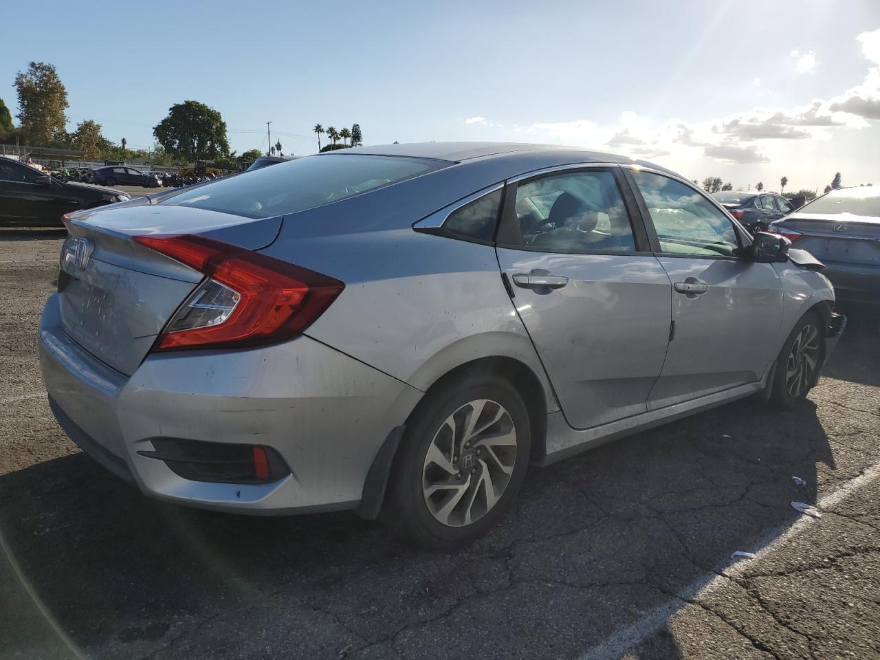 2016 Honda Civic Ex - Фото 3