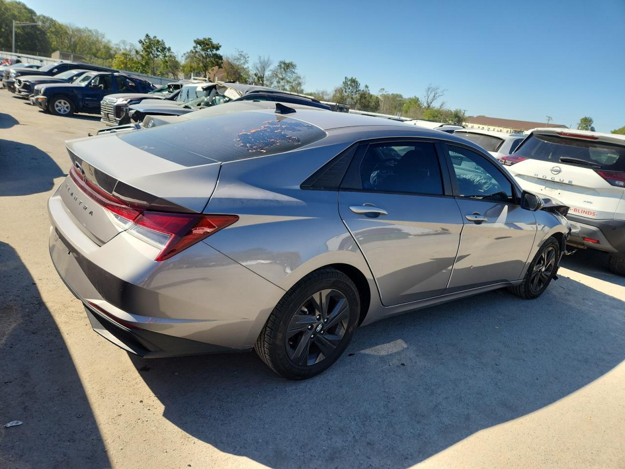 2021 Hyundai Elantra Sel - Фото 3