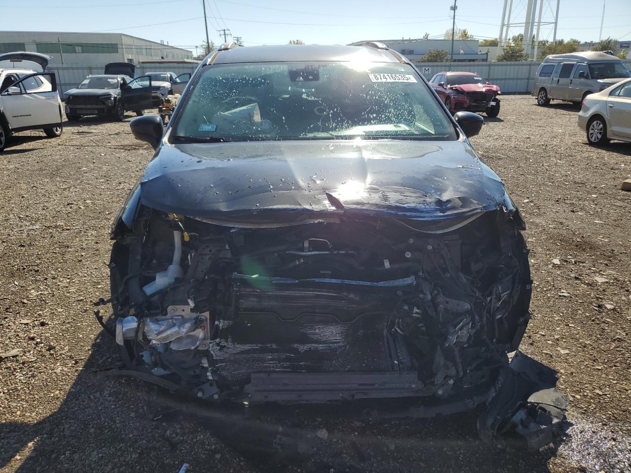 2017 Chrysler Pacifica Touring L Plus - Фото 5