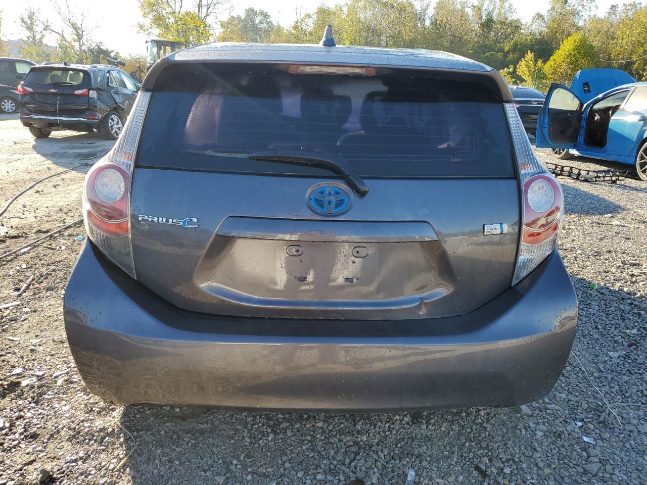 2016 Toyota Prius C Two - Фото 6