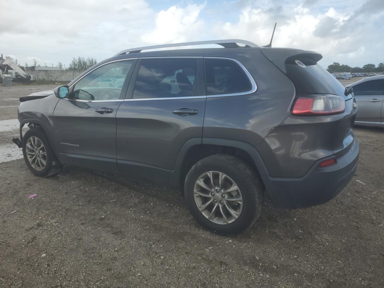 2020 Jeep Cherokee Latitude Plus - Фото 2