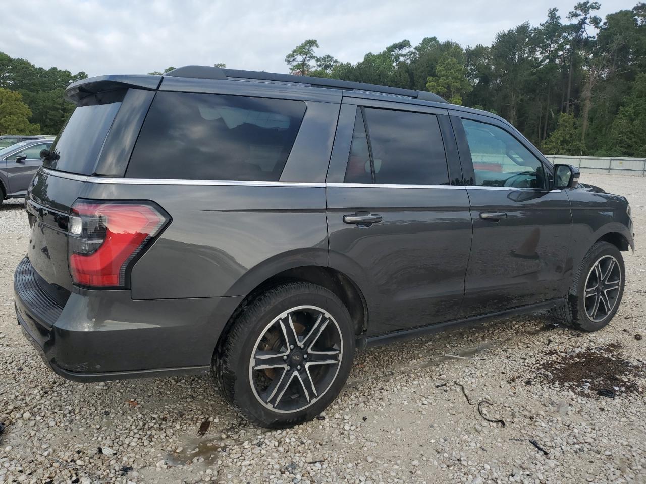 2020 Ford Expedition Limited - Image 3