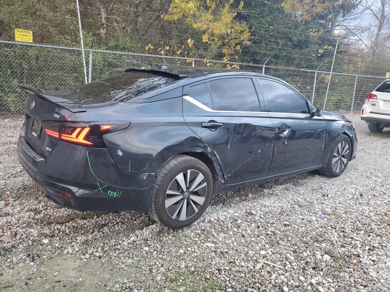 2019 Nissan Altima Sv - Фото 3