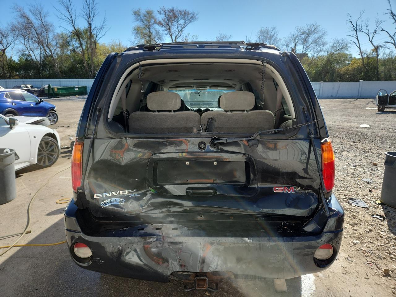 2006 GMC Envoy Xl - Image 6