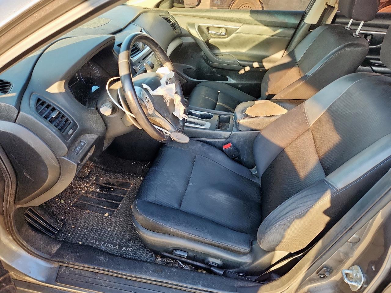 2017 Nissan Altima - Image 7