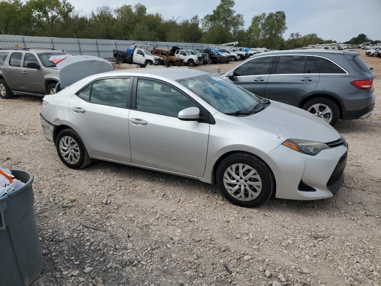 2017 Toyota Corolla L - Фото 4