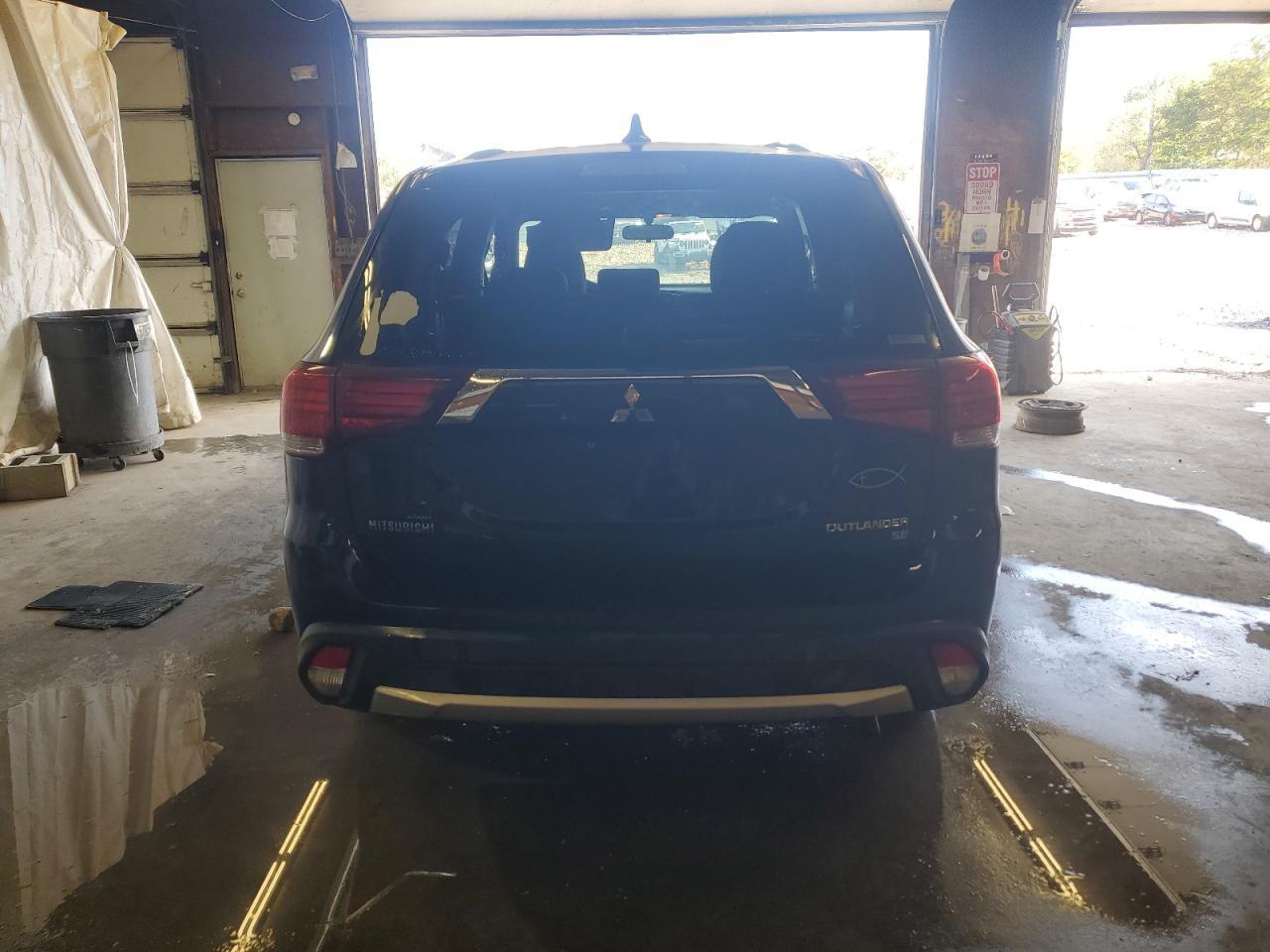 2018 Mitsubishi Outlander Se - Image 6