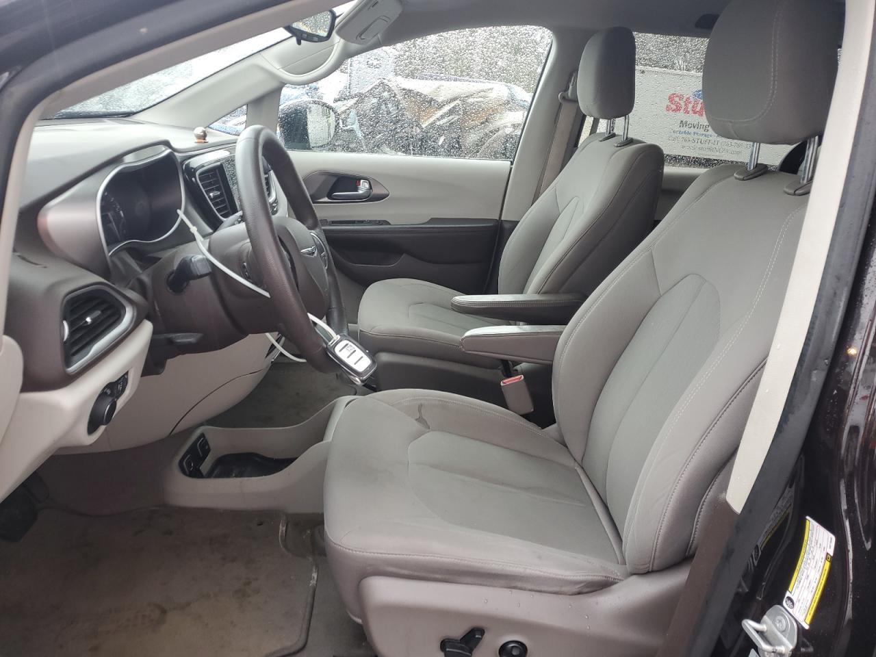 2017 Chrysler Pacifica Touring - Фото 7