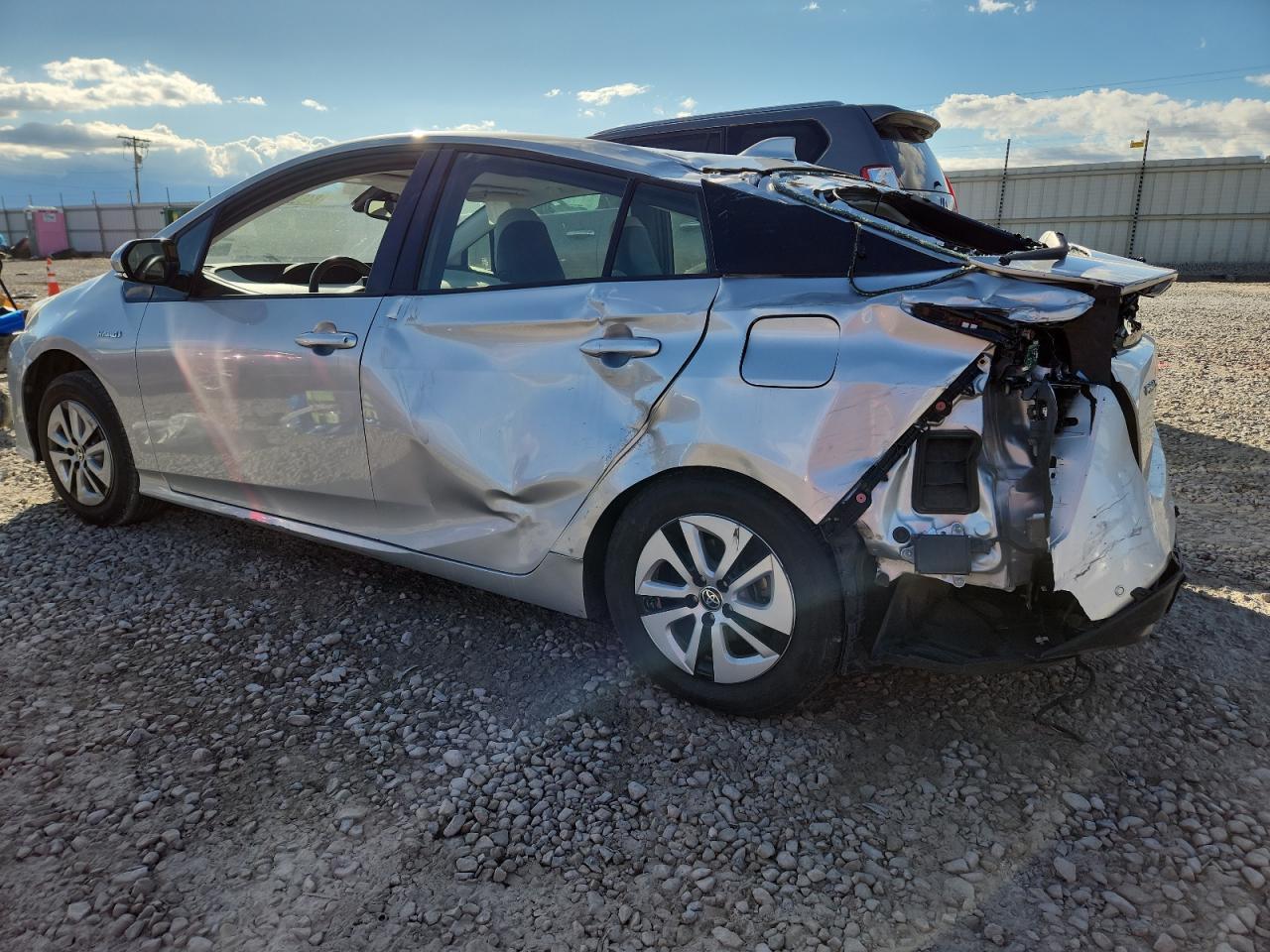 2017 Toyota Prius - Image 2