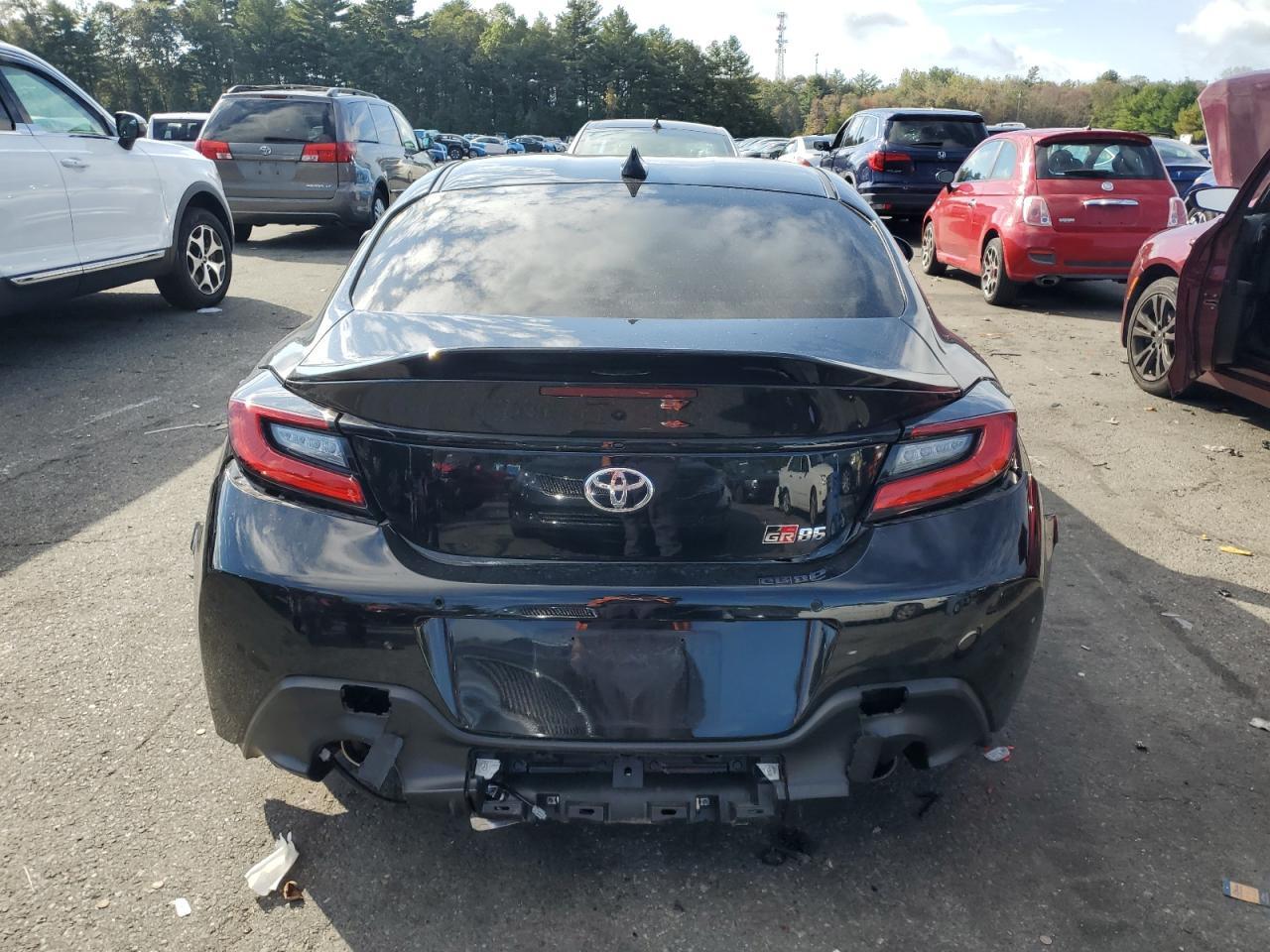 2023 Toyota Gr 86 Premium - Image 6