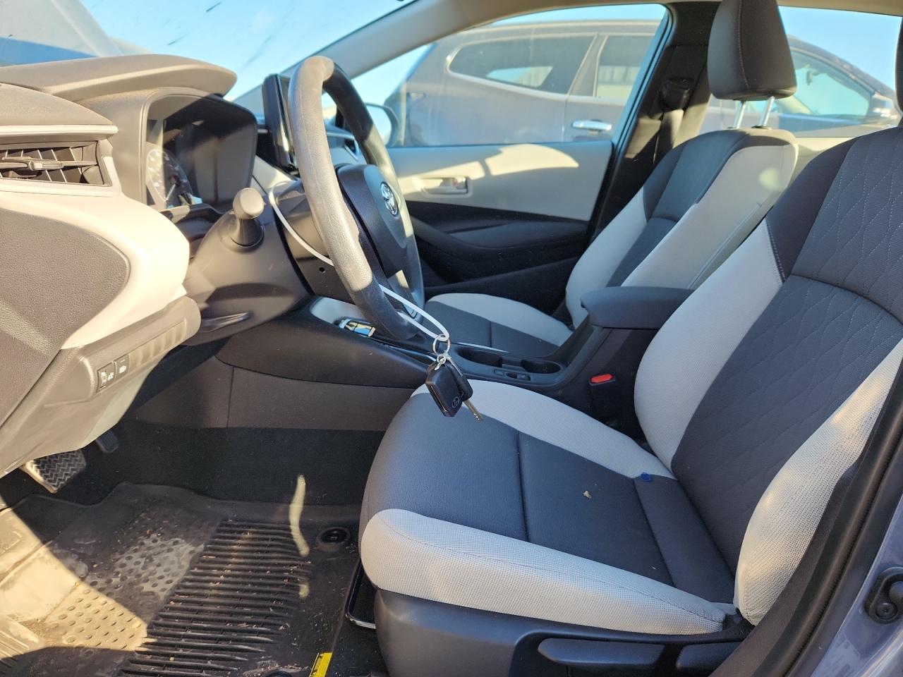 2025 Toyota Corolla Le - Фото 7