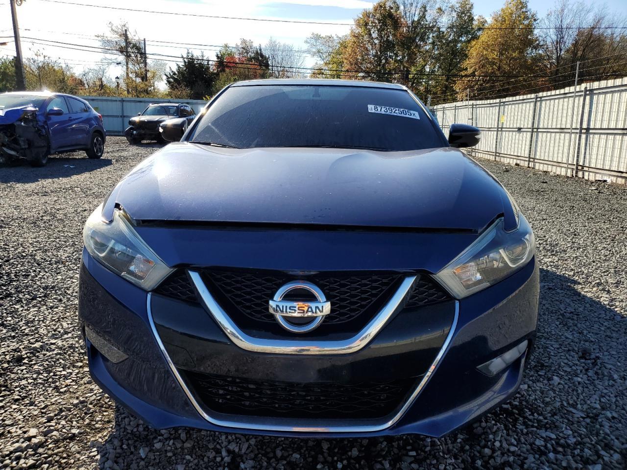 2018 Nissan Maxima - Image 5