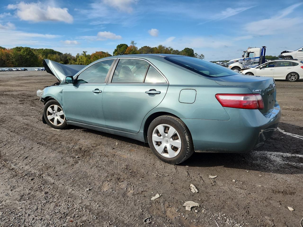 2007 Toyota Camry Ce - Image 2